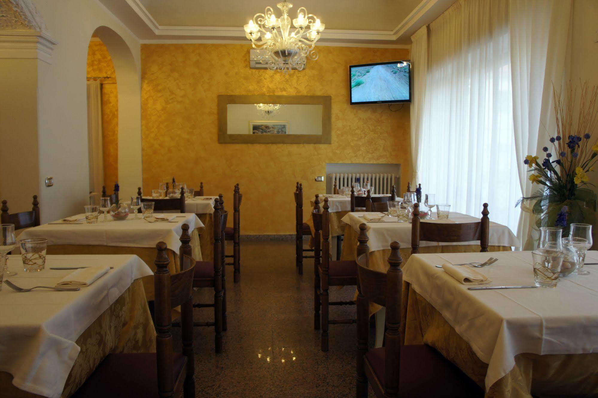 Hotel Solaris Giulianova Dış mekan fotoğraf